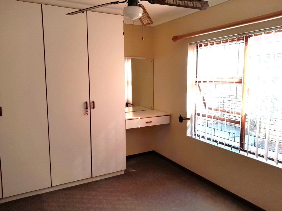 To Let 2 Bedroom Property for Rent in Strelitzia Park Eastern Cape